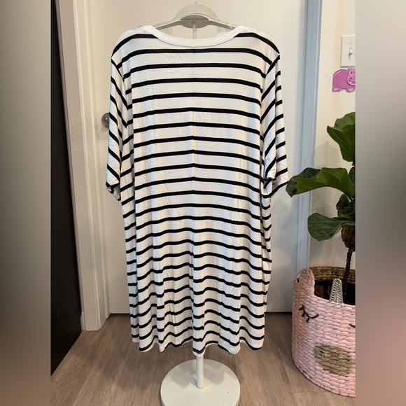 Torrid Tops - Picture 5 of 7